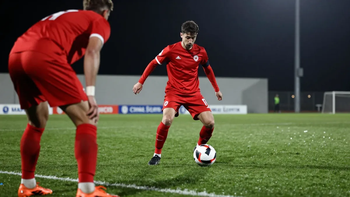 Alexander Isak scored the winner as Liverpool came from behind to defeat Brentford 2-1, a game that turned on two red...