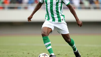 Millwall Football Club Desperate to Hold On to Femi Azeez Amid Hull City Pursuit